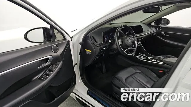 Hyundai Sonata 2020 — фото 10