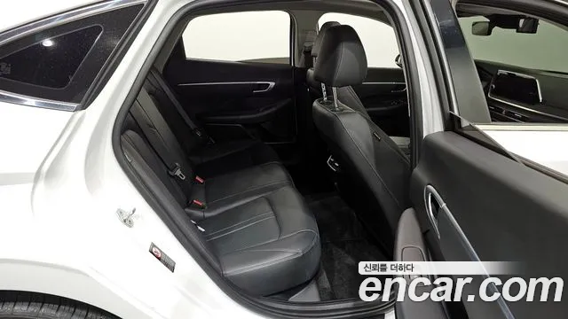 Hyundai Sonata 2020 — фото 12