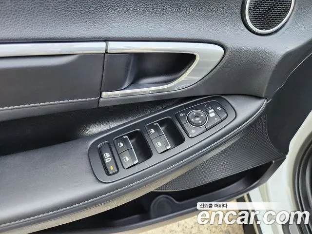 Hyundai Sonata 2023 — фото 15
