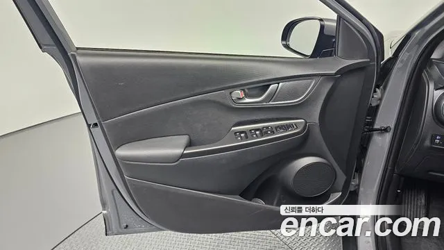 Hyundai Kona 2020 — фото 14