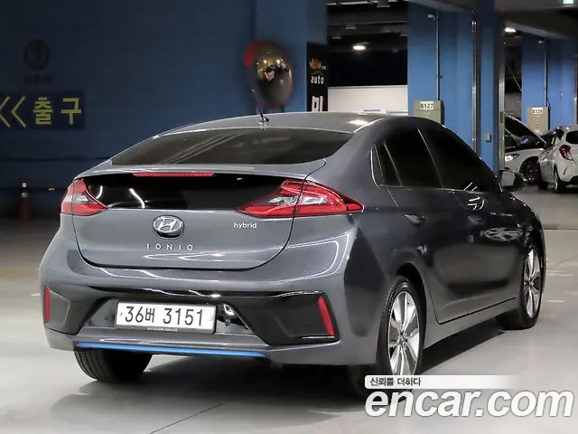 Hyundai Ioniq 2017 — фото 4