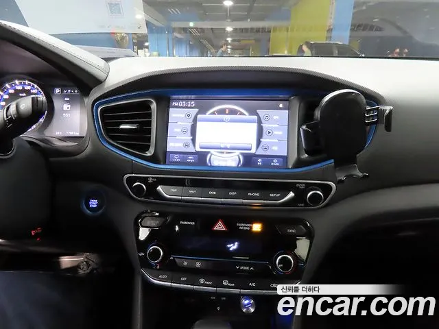 Hyundai Ioniq 2017 — фото 13