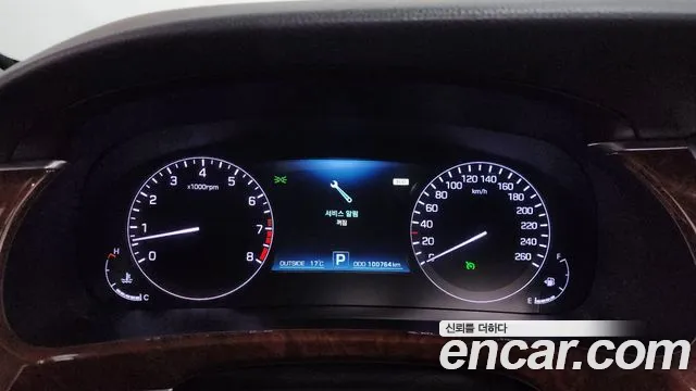 Hyundai Equus 2014 — фото 11