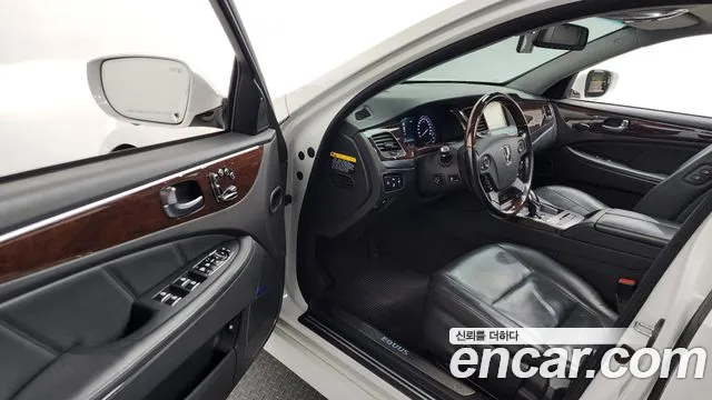 Hyundai Equus 2014 — фото 13