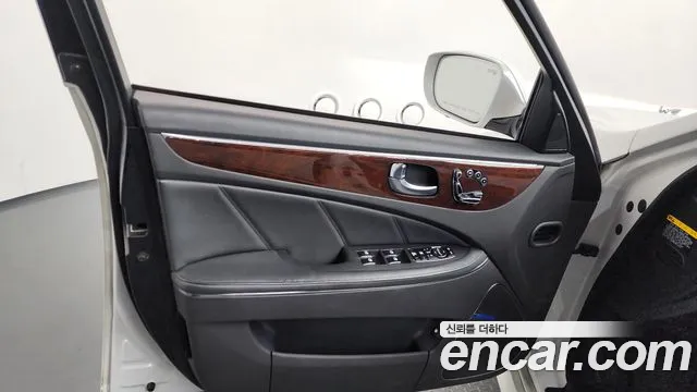 Hyundai Equus 2014 — фото 14