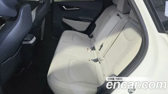 Kia EV6 2023 — фото 12