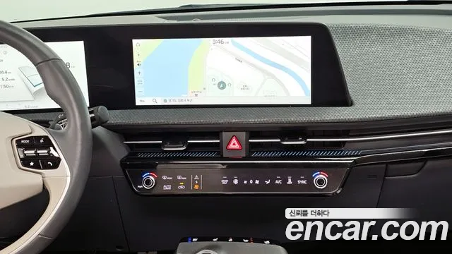 Kia EV6 2023 — фото 15