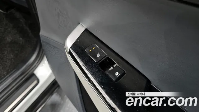 Kia EV6 2023 — фото 19