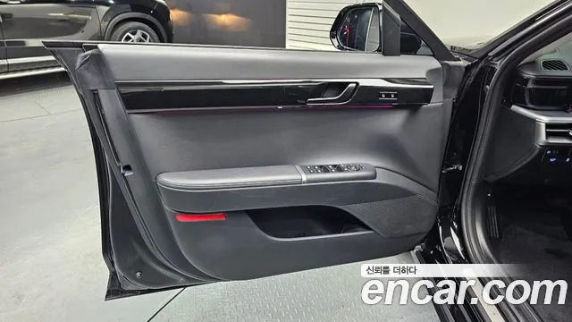 Hyundai Grandeur 2023 — фото 14