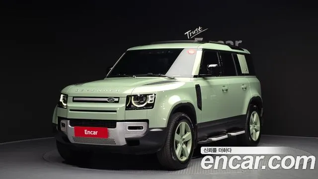 Land Rover Defender 2023 — фото 1