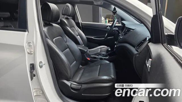 Hyundai Tucson 2016 — фото 11
