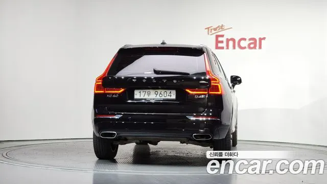 Volvo XC60 2018 — фото 4