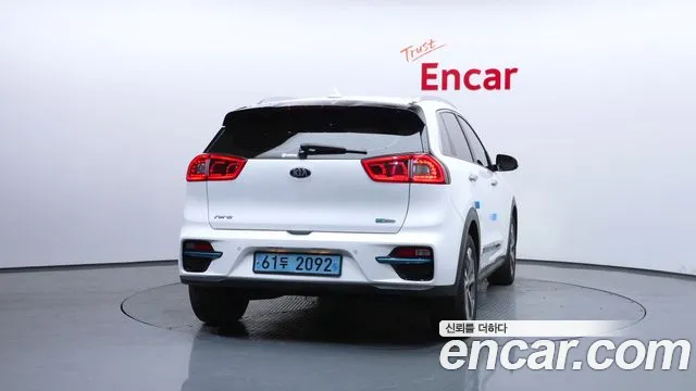 Kia Niro 2020 — фото 4