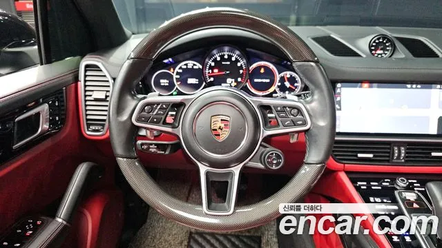 Porsche Cayenne 2020 — фото 19