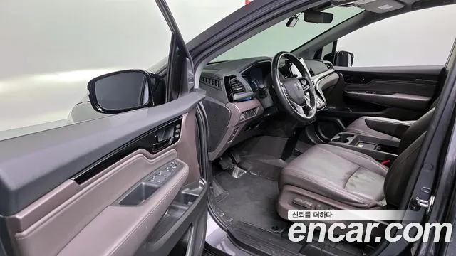 Honda Odyssey 2019 — фото 13