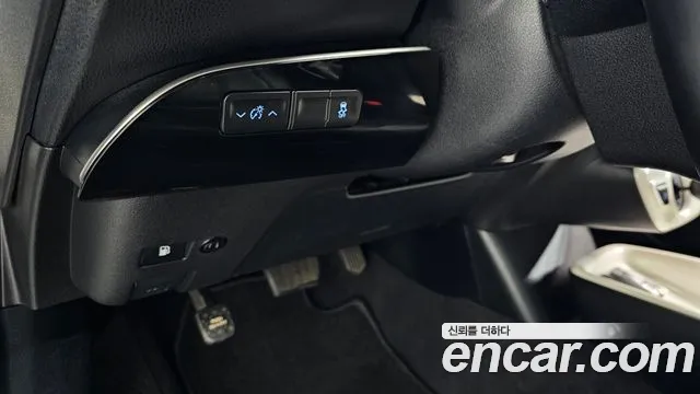 Toyota Prius 2016 — фото 14