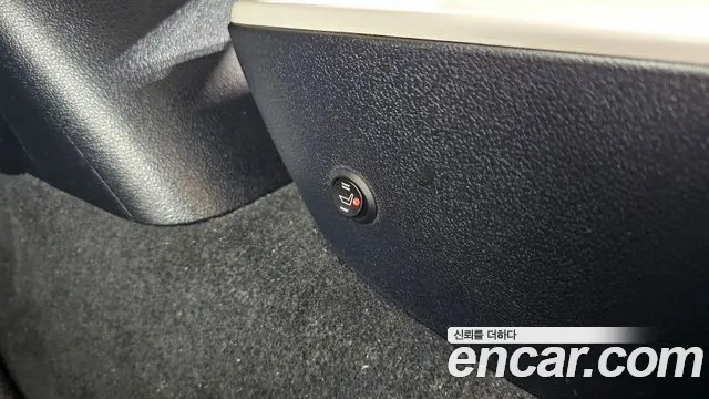 Toyota Prius 2016 — фото 18