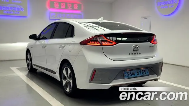 Hyundai Ioniq 2017 — фото 2