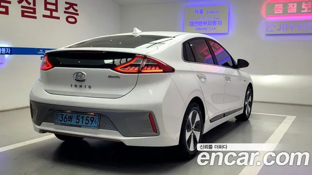 Hyundai Ioniq 2017 — фото 4