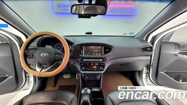 Hyundai Ioniq 2017 — фото 7