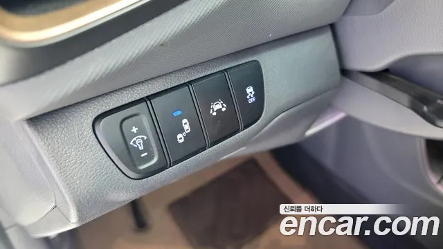 Hyundai Ioniq 2017 — фото 10