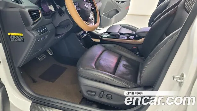 Hyundai Ioniq 2017 — фото 15