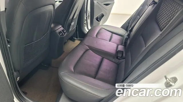Hyundai Ioniq 2017 — фото 16