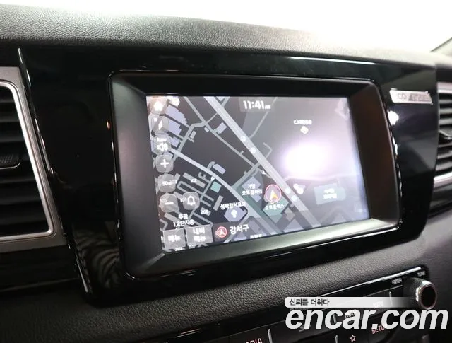 Kia Niro 2018 — фото 12