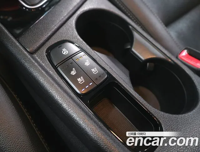 Kia Niro 2018 — фото 16