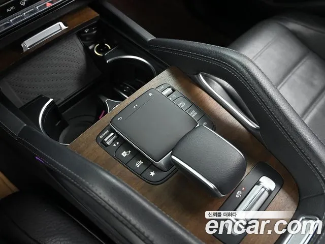 Mercedes-Benz GLE-Class 2020 — фото 16