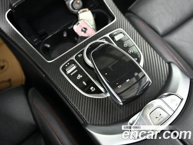Mercedes-Benz C-Class 2019 — фото 17