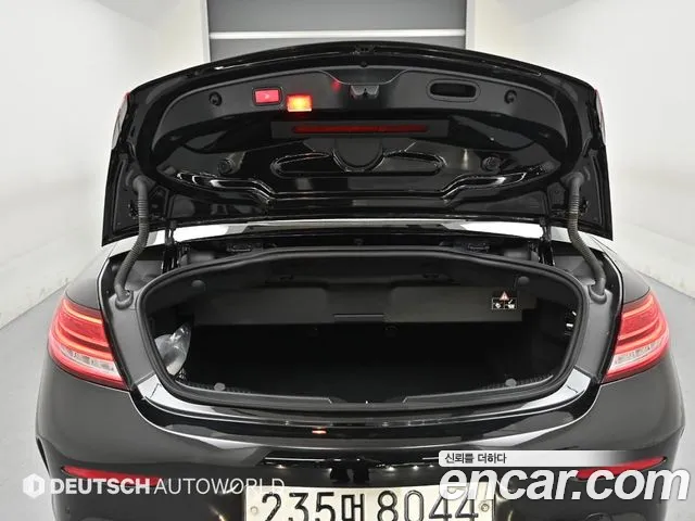 Mercedes-Benz C-Class 2019 — фото 20