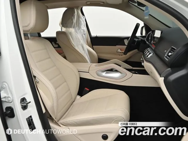 Mercedes-Benz GLE-Class 2025 — фото 11