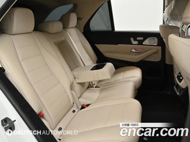 Mercedes-Benz GLE-Class 2025 — фото 13