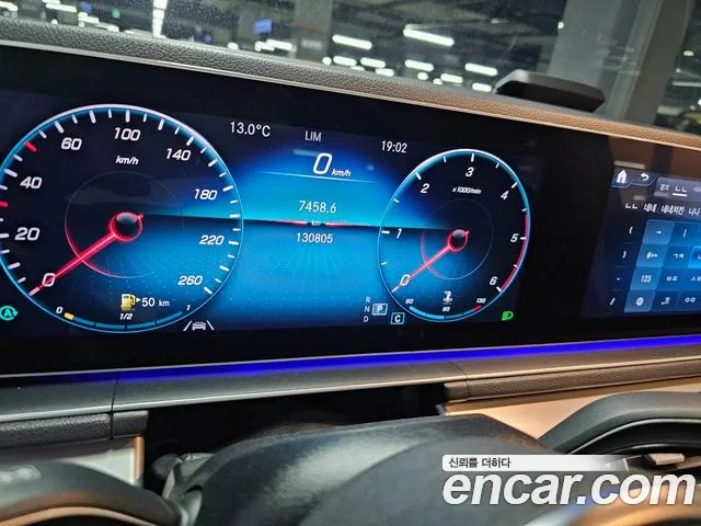 Mercedes-Benz GLE-Class 2019 — фото 16