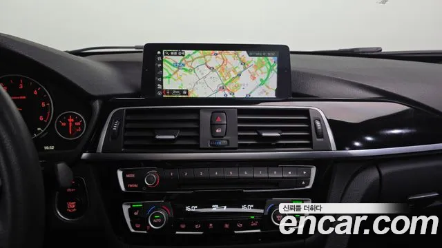 BMW 3-Series 2018 — фото 13