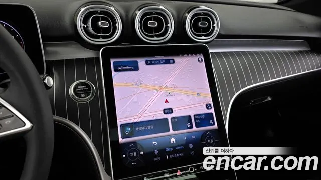 Mercedes-Benz C-Class 2025 — фото 20