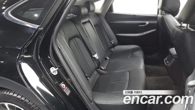 Hyundai Sonata 2023 — фото 17
