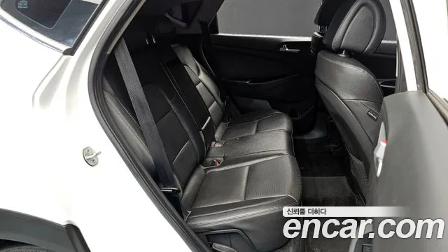 Hyundai Tucson 2017 — фото 11