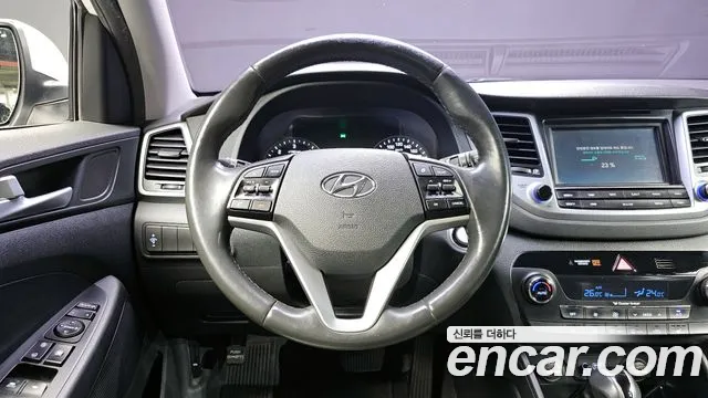 Hyundai Tucson 2017 — фото 12