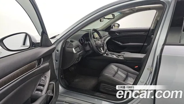 Honda Accord 2019 — фото 13