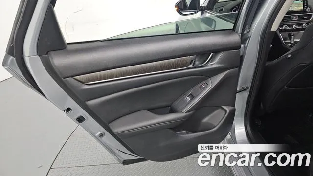 Honda Accord 2019 — фото 15