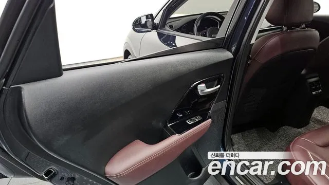 Kia Niro 2020 — фото 15
