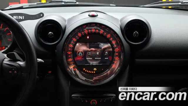 Mini Countryman 2015 — фото 14