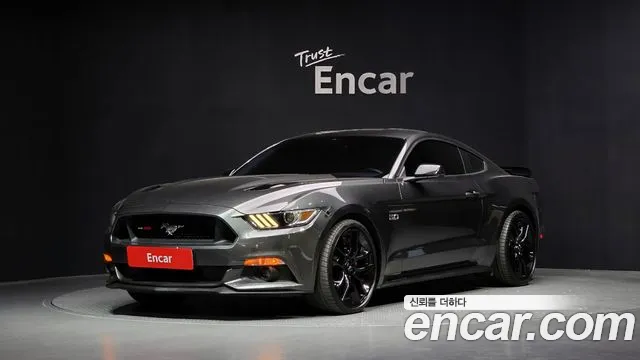 Ford Mustang 2017 — фото 1