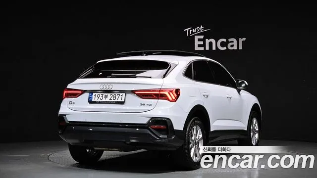 Audi Q3 2023 — фото 2