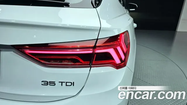 Audi Q3 2023 — фото 9