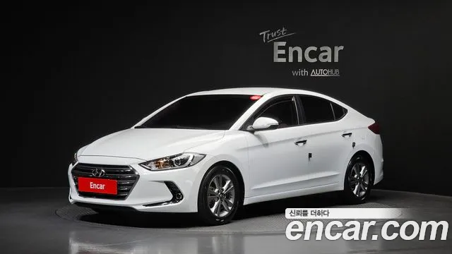 Hyundai AVANTE 2017 — фото 1