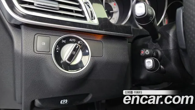 Mercedes-Benz E-Class 2014 — фото 13