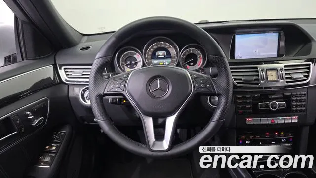 Mercedes-Benz E-Class 2014 — фото 14
